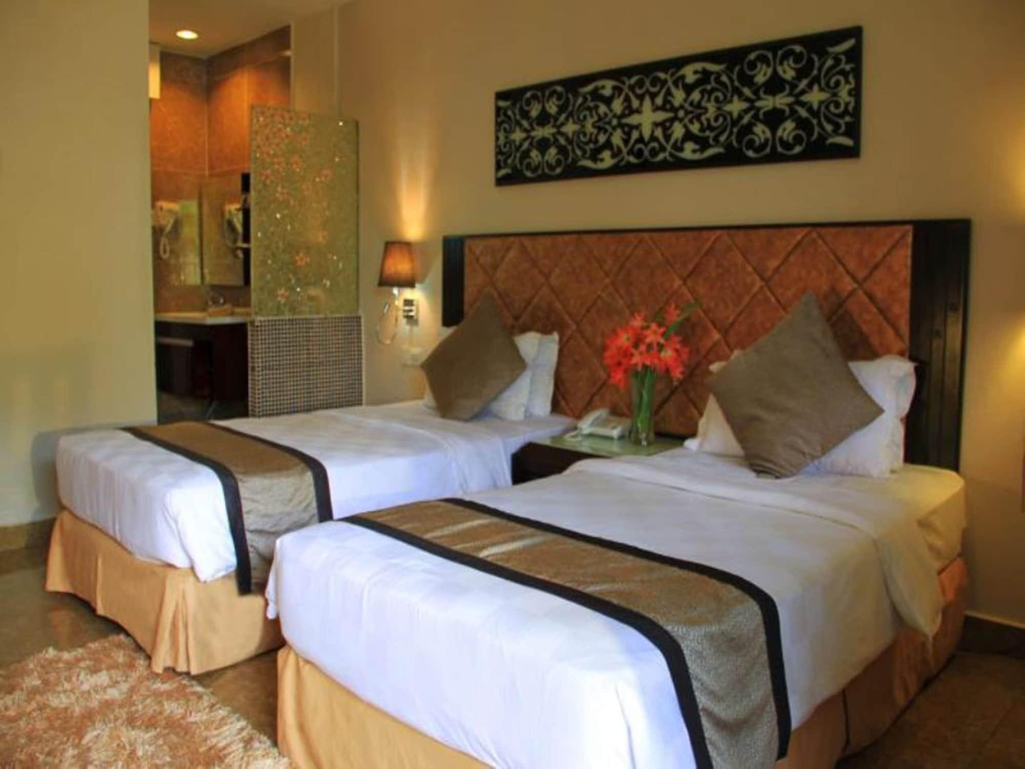 Beringgis Beach Resort&Spa Papar Exterior foto