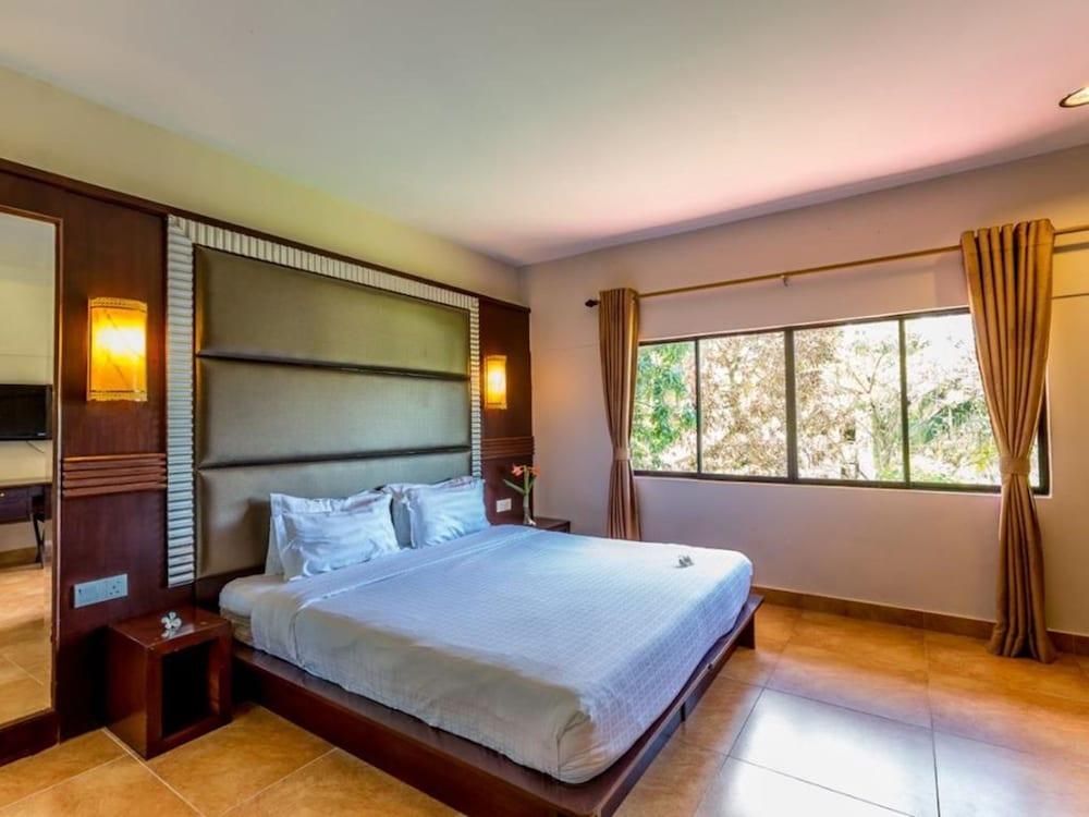 Beringgis Beach Resort&Spa Papar Exterior foto